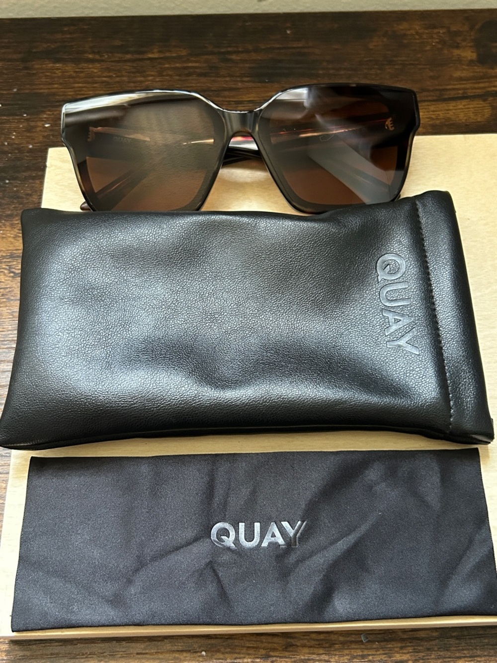 Quay Australia ‘Drive In’ Sunglasses with Brown Lenses - Picture 7 of 7